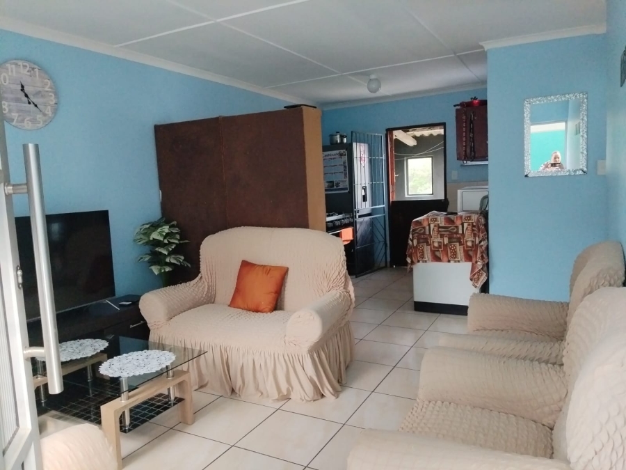 2 Bedroom Property for Sale in Parkside Eastern Cape